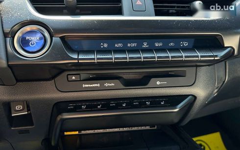 Lexus UX 2021 - фото 24