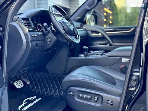 Lexus LX 2019 - фото 23