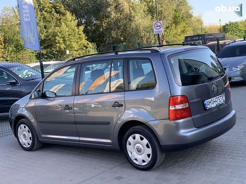 Volkswagen Touran 2003 - фото 19