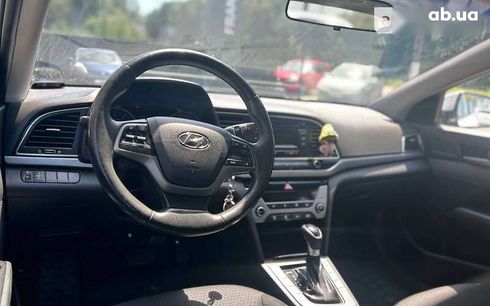 Hyundai Elantra 2018 - фото 9