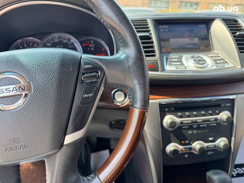 Nissan Teana 2010 красный - фото 17