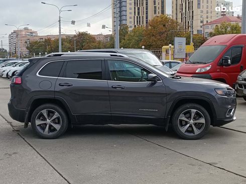 Jeep Cherokee 2018 серый - фото 8