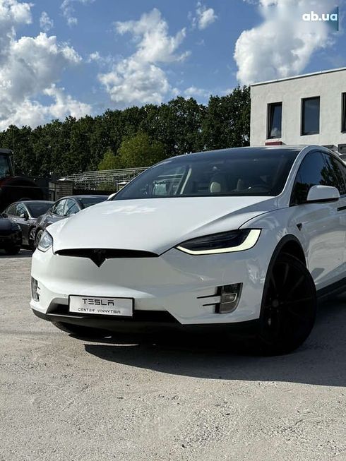 Tesla Model X 2018 - фото 3
