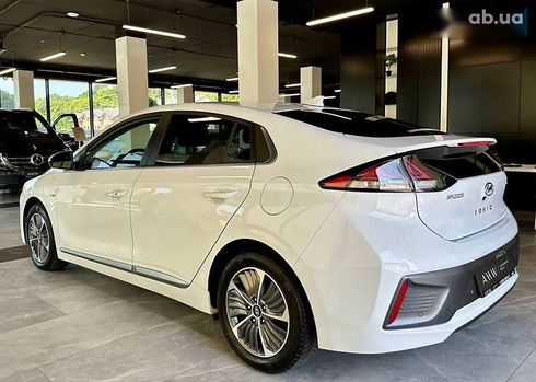 Hyundai Ioniq 2020 - фото 17