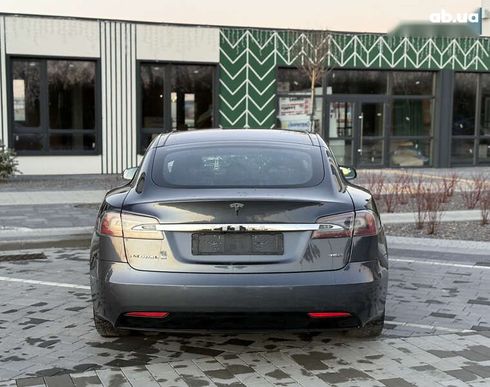 Tesla Model S 2018 - фото 5