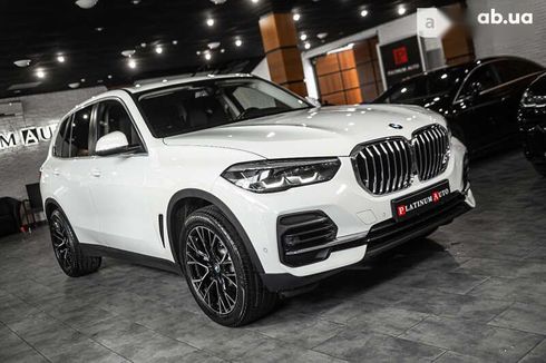 BMW X5 2021 - фото 13