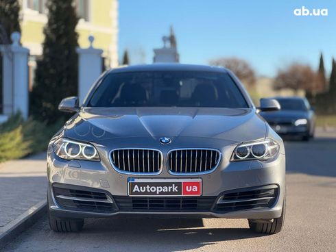 BMW 5 серия 2015 серый - фото 4