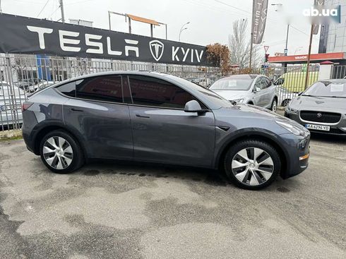 Tesla Model Y 2023 - фото 23