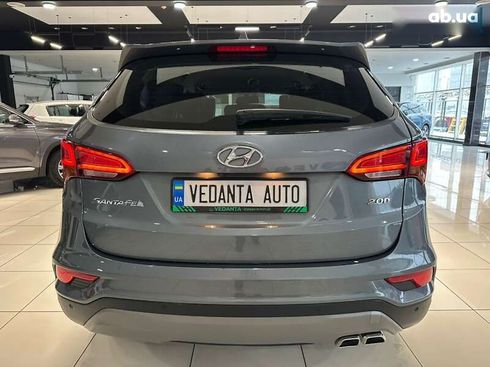 Hyundai Santa Fe 2017 - фото 7