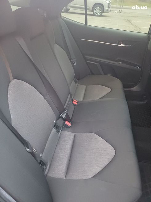 Toyota Camry 2020 черный - фото 15