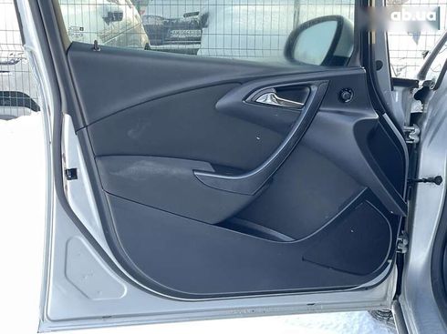 Opel Astra 2011 - фото 23