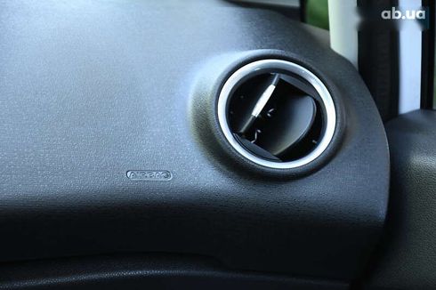 Ford Fiesta 2017 - фото 29