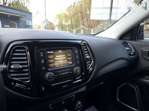 Jeep Compass 2018 - фото 17
