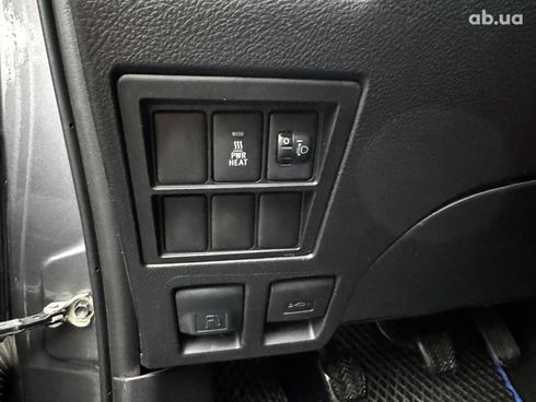 Toyota Hilux 2017 серый - фото 27