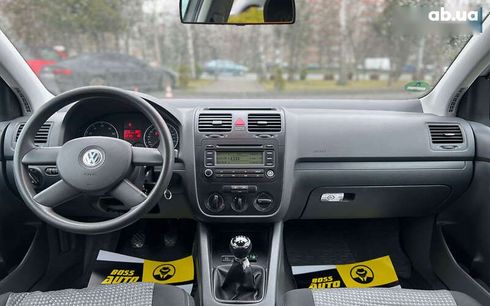 Volkswagen Golf 2004 - фото 13