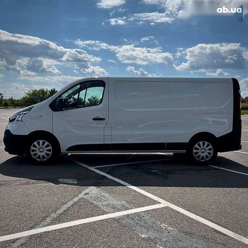 Renault Trafic 2021 - фото 6