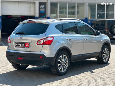 Nissan Qashqai 2010 серый - фото 5