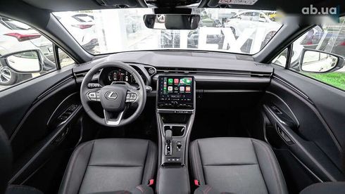 Lexus LBX 2023 - фото 8