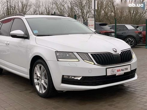 Skoda Octavia 2019 - фото 8