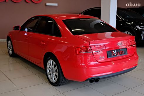 Audi A4 2015 красный - фото 3