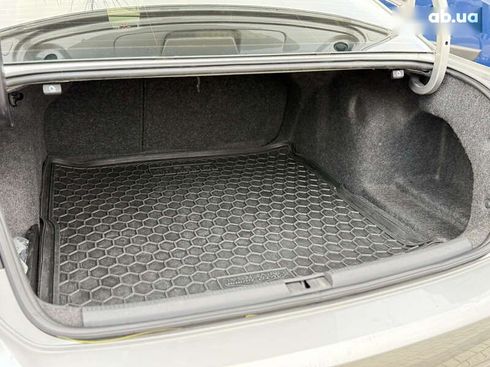 Volkswagen Passat 2011 - фото 7