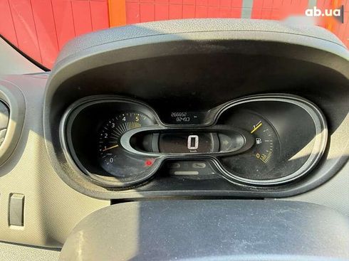 Renault Trafic 2015 - фото 22