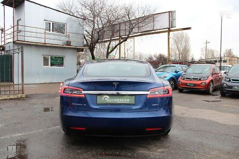 Tesla Model S 2017 - фото 7