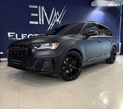 Audi SQ7 2020 - фото 11