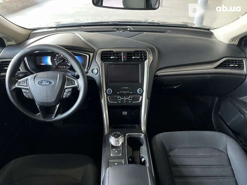 Ford Fusion 2019 - фото 12