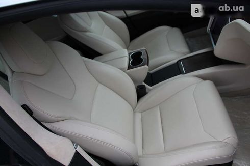 Tesla Model S 2017 - фото 21
