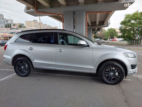 Audi Q7 2010 серый - фото 2