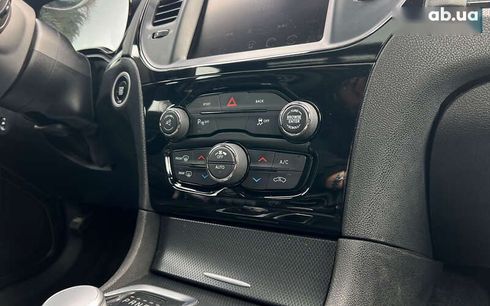 Chrysler 300 2016 - фото 16