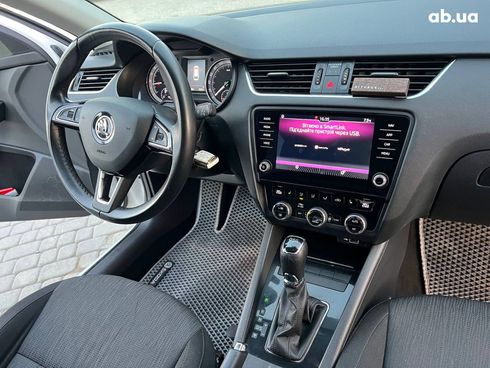 Skoda octavia a7 2018 белый - фото 38