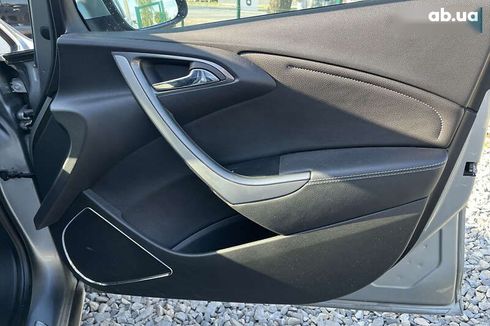 Opel Astra 2011 - фото 23