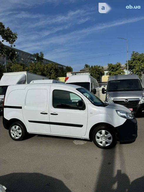 Renault Kangoo 2019 - фото 10