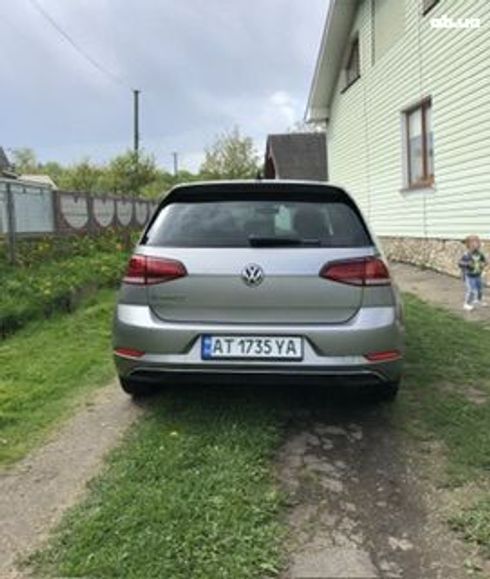 Volkswagen e-Golf 2018 серебристый - фото 20