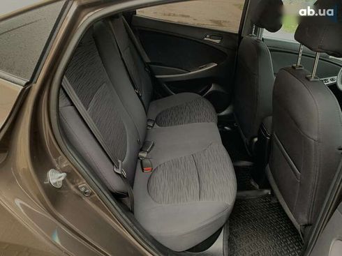 Hyundai Solaris 2016 - фото 30