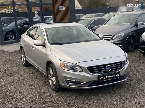 Volvo S60 2013 - фото 12