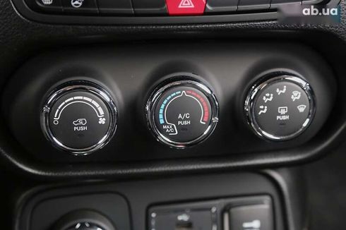 Jeep Renegade 2015 - фото 19