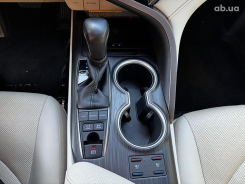 Toyota Camry 2022 черный - фото 24