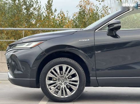 Toyota Venza 2021 - фото 19
