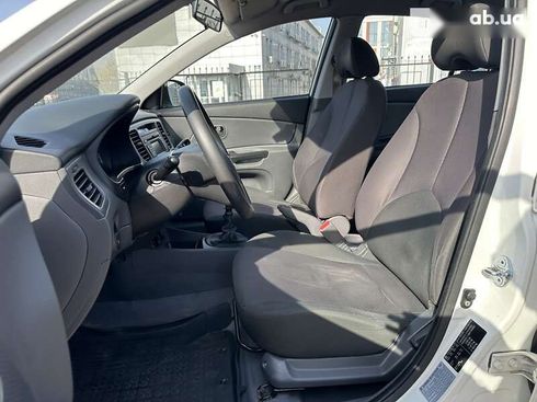 Kia Rio 2011 - фото 13