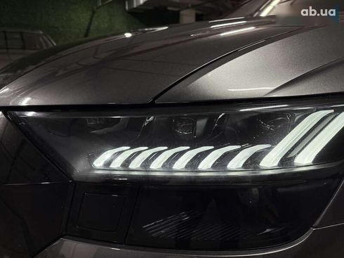 Audi RS Q8 2020 - фото 24
