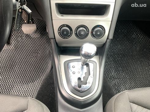 Peugeot 308 2010 красный - фото 33