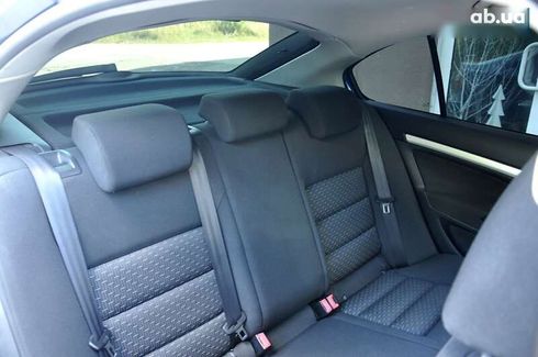 Skoda Octavia 2010 - фото 23