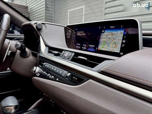 Lexus ES 2021 - фото 30