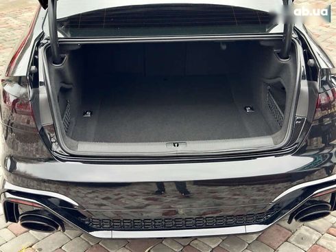 Audi A4 2020 - фото 19