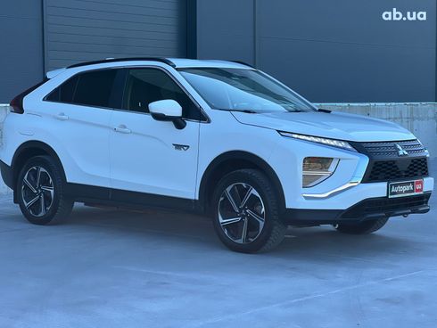 Mitsubishi Eclipse Cross 2021 белый - фото 16