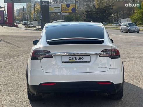 Tesla Model X 2019 - фото 12