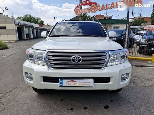 Toyota Land Cruiser 2012 - фото 2